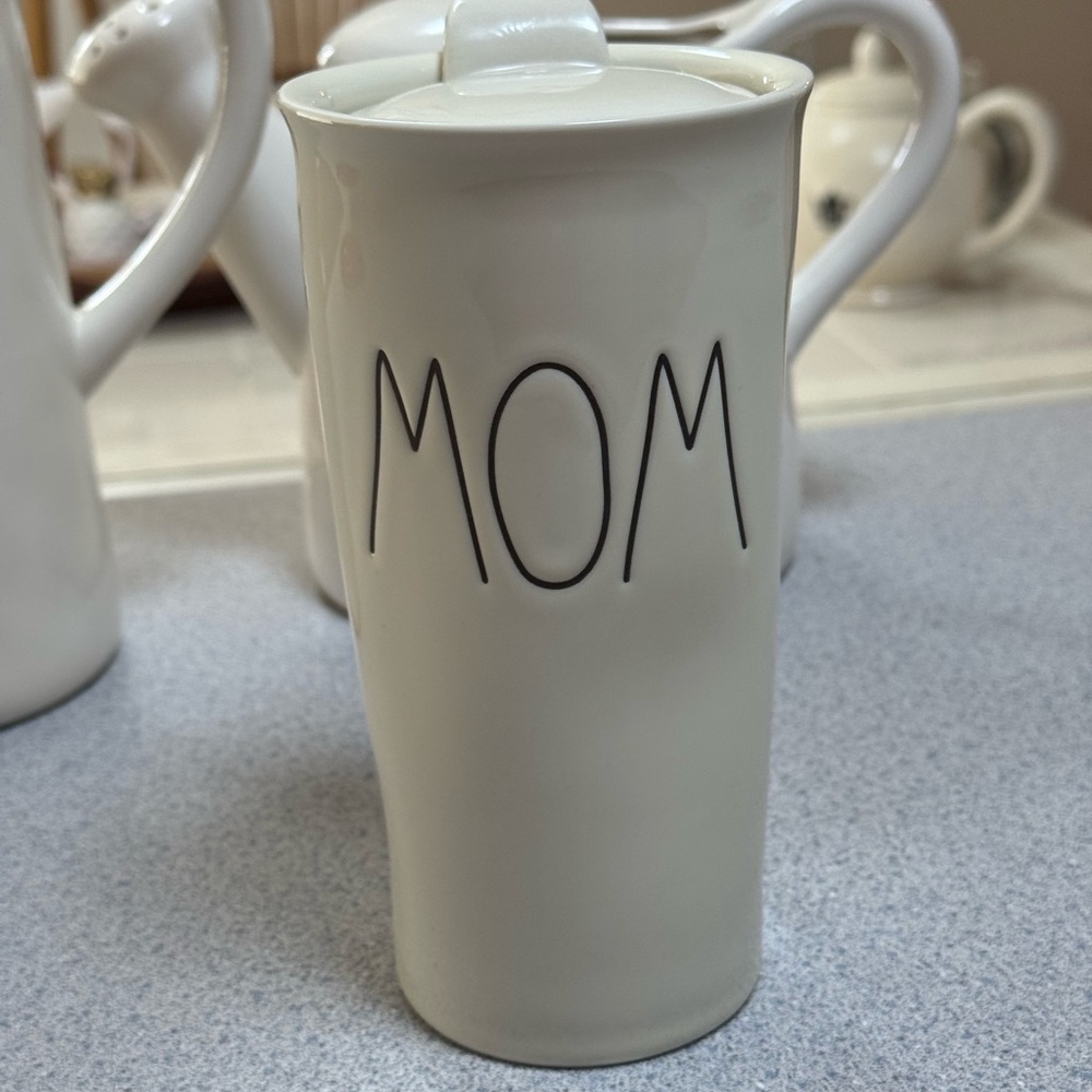 RAE DUNN MOM TRAVEL LARGE LETTER TALL COFFEE TEA CUP MUG TUMBLER Unused